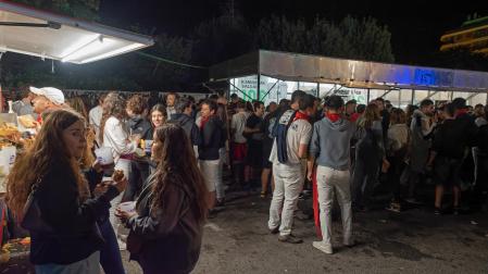 *A:MONTXO A.G.
*F: 2023-08-05
*L: ESTELLA-LIZARRA
*T: FIESTAS CHOZNAS (BARRACAS POLITICAS)
*P: