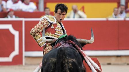 Andrés Roca Rey, durante la lidia de la corrida del pasado 10 de julio, en la que cortó tres orejas