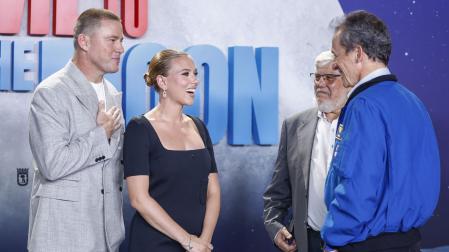 Channing Tatum, Scarlett Johansson, José Manuel Grandela y Pedro Duque