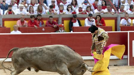 Imágenes de la corrida del 12 de julio con toros de la ganadería Jandilla para los diestros Cayetano Rivera, Roca Rey y Pablo Aguado