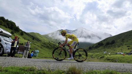 Tadej Pogacar durante la decimocuarta etapa del Tour