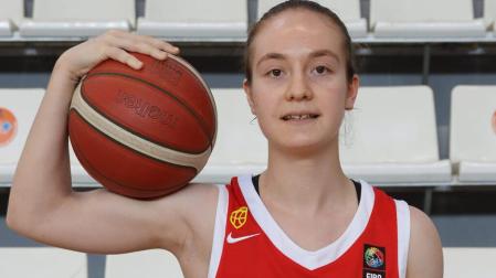 La navarra Elena Álvarez, bronce mundial con la selección española sub 17