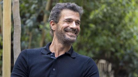 El actor Rodolfo Sancho presenta junto a las actrices Ruth Gabriel y Tábata Cerezo, la película 'Un paseo por el Borneo', dirigida por Nick Igea, en el festival Atlàntida de Mallorca