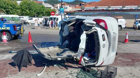 Fallece un joven en Cangas tras chocar contra otro vehículo que estaba siendo perseguido por la Policía