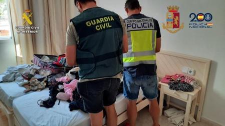 La operación se ha saldado con la detención de cinco personas