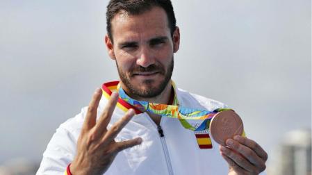 Saúl Craviotto logra el bronce en K-1 200 metros y se queda solo en la cima del olimpismo español 

COE

  (Foto de ARCHIVO)

20/08/2016 Saúl Craviotto logra el bronce en K-1 200 metros