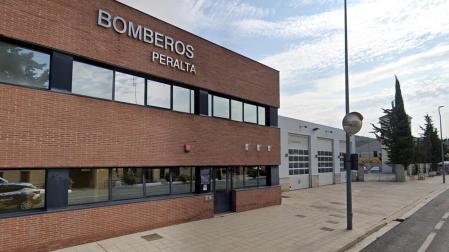 Exterior del parque de bomberos de Peralta