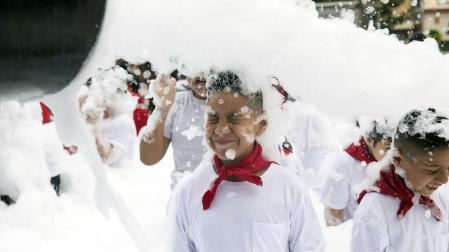Fotos del cohete de fiestas de Burlada./