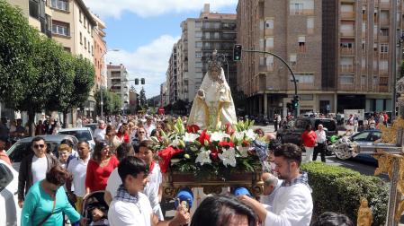 Fotos de la procesión en las fiestas de Burlada