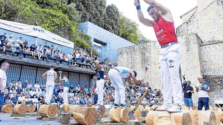 Iker Vicente, en primer plano, fue el más fuerte en la Trinidad