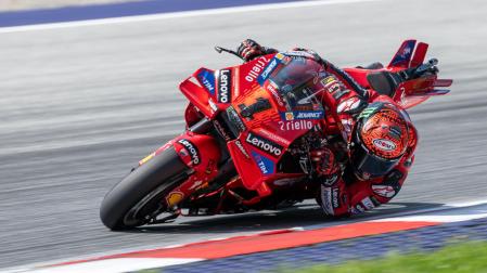 El piloto italiano Francesco Bagnaia de Ducati Lenovo Team en una curva del Gran Premio de Austria de MotoGP