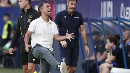Borja Jiménez, entrenador del Leganés, en El Sadar