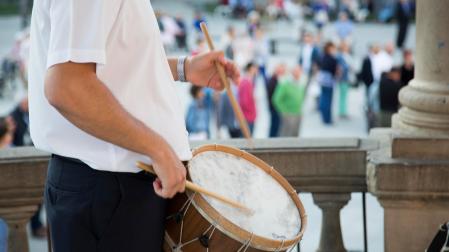 Los bailables de txistu y gaita regresan a la plaza del Castillo este martes, en horario de 19 a 21 horas