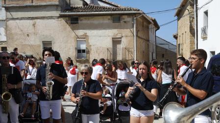 Fotos del cohete de fiestas de Oteiza. /