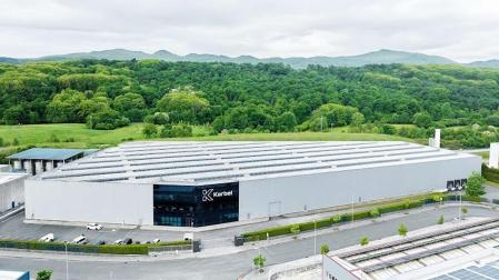 Factoría de Karbel en el polígono industrial Albiasu de Lekunberri