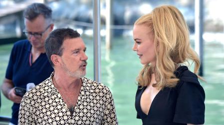 El actor español, Antonio Banderas, acompañado por su compañera de reparto, Nicole Kidman, presenta en el Festival de Cine de Venecia, el thriller erótico 'Babygirl'