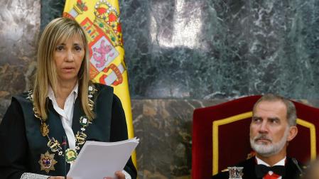La presidenta del CGPJ, Isabel Perelló, junto al rey Felipe, este jueves en el Tribunal Supremo