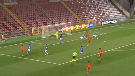 Captura del vídeo del gol de Asier Bonel con la sub-17