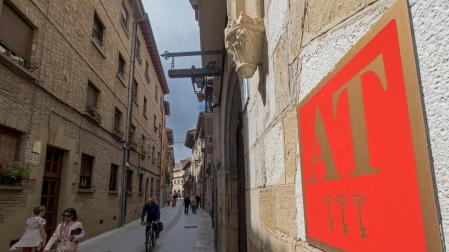 *A:MONTXO A.G.
*F: 2024-09-12
*L: ESTELLA-LIZARRA
*T:APARTAMENTOS TURISTICOS
*P: