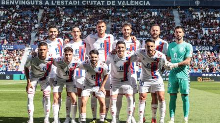 Alineación del Eldense antes de medirse al Levante