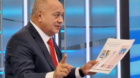 El ministro de Interior venezolano, Diosdado Cabello, dando información de las detenciones de dos persona presuntamente vinculadas con el CNI