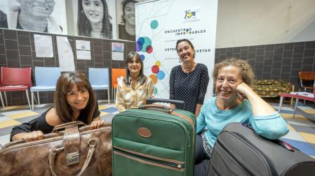 Las coordinadoras del SEI: Sara Bea, Cristina Zalguizuri, Maite Ziganda y Jimena De Lorenzo. 
L: Pamplona
T: SEI. 25 aniversario de esta asociación que promueve la atención educativa e integración social de inmigrantes.