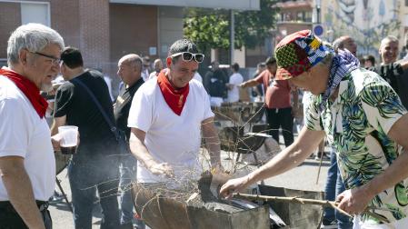 Fotos de la costillada popular de las fiestas de Huarte