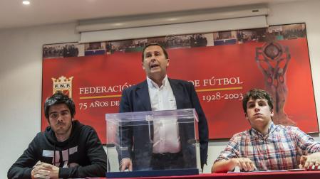 * A: Jesús Caso
* F: 23-03-2016
* P: Del Amo
* L: Pamplona. Federación Navarra de Fútbol
* T: Elecciones a presidente