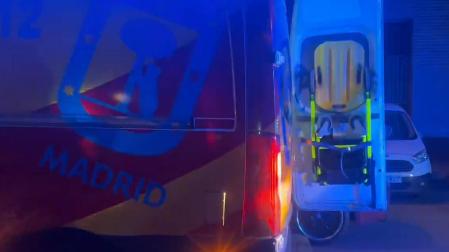 Ambulancia del Samur de Madrid en el lugar de los hechos