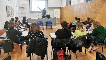 Asistentes a un curso anterior de la Escuela de Salud Navarra
