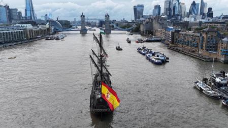 El galeón Andalucía, en Londres