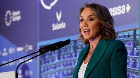 La secretaria general de PP, Cuca Gamarra, participa en un desayuno informativo del Fórum Europa