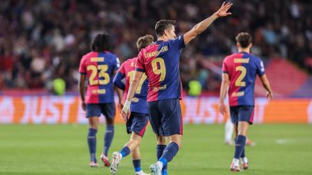 Robert Lewandowski celebra uno de sus goles frente al Young Boys