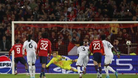 David anota de penalti frente al Real Madrid