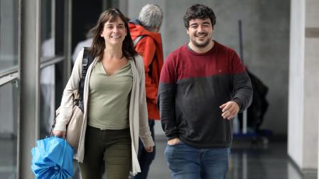 La consejera Begoña Alfaro y Miguel Garrido, parlamentario de Contigo Zurekin