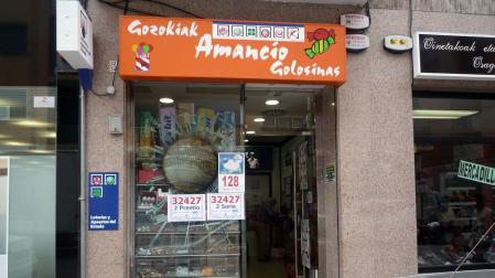 El boleto premiado se selló en la tienda de golosinas Amancio Gozokiak de Derio (Vizcaya)
