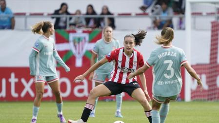 Maite Valero, durante el partido de este sábado contra el Atlético de Madrid