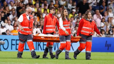 Dani Carvajal abandona lesionado el terreno de juego