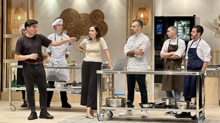 Ricard Camarena 'vence' a la inteligencia artificial en un reto culinario