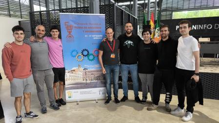 Participantes en la Olimpiada por parte de la UPNA. De izda. a dcha., Unax Uterga, Aitor Plaza, Aimar Echevería, Xabier Iriarte, Jon Lasaga, Xabier Lázaro, Eduardo Martín y Hugo Lozano