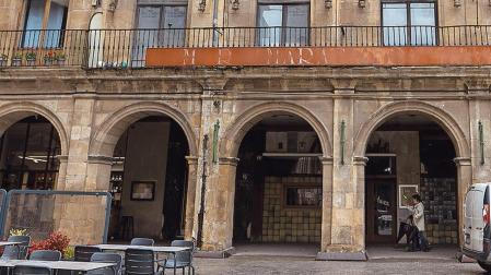 Edificio que alberga el Bar Maracaibo (20-21)