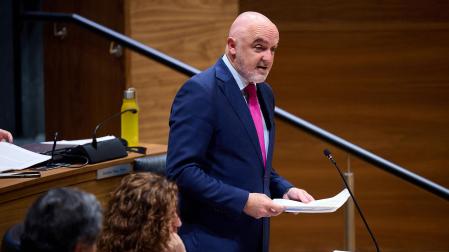 Javier Esparza interviene en el pleno de este jueves