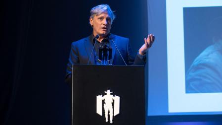 El actor y director Viggo Mortensen, ha conseguido este domingo con 'Hasta el fin del mundo' el premio a Mejor Película en el 'Almería Western Film Festival'