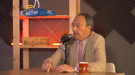 Javier Castañeda durante la entrevista con Fulanos Bastardos