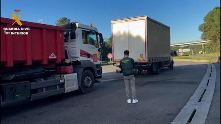 En el marco de la Operación Zikina, la Guardia Civil ha investigado a seis personas físicas y dos jurídicas