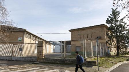 A: BLANCA ALDANONDO
F: 12/01/2023
P:  
L: TUDELA
T: ANTIGUAS INSTALACIONES DE LA COOPERATIVA DE LABRADORES (AN) EN LA AVENIDA DE TARAZONA