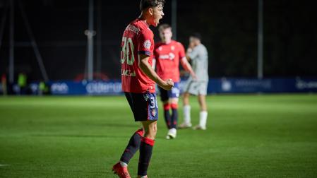 Asier Bonel celebra un gol del Promesas en Tajonar