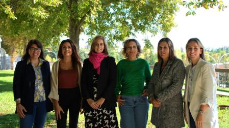 Maira Bes-Rastrollo, Elisa Arbizu, Idoia Pardavila, Blanca Martínez, Beatriz Lacabe y Elena Puerta, investigadoras del proyecto MAGNA