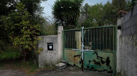 La expareja de la mujer hallada muerta en Baiona dijo a los sanitarios antes de huir que no iba "a comerse ese marrón"