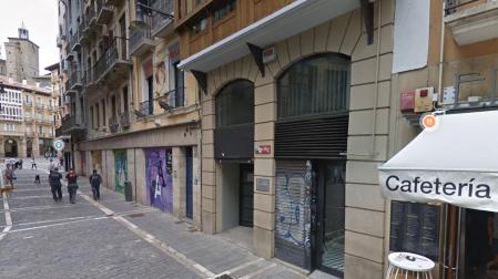 Local municipal situado en la calle Mercaderes de Pamplona
